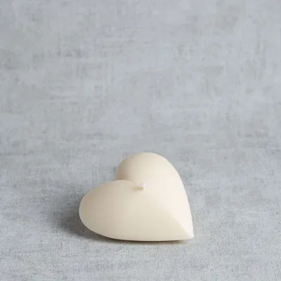 Bougie artisanale cœur vue de dessus, cire de colza naturelle et fabrication française