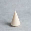 Bougie sapin de Noël minimaliste - naturelle et artisanale - crème - Ø 8 cm - H 12 cm - 100% cire de colza