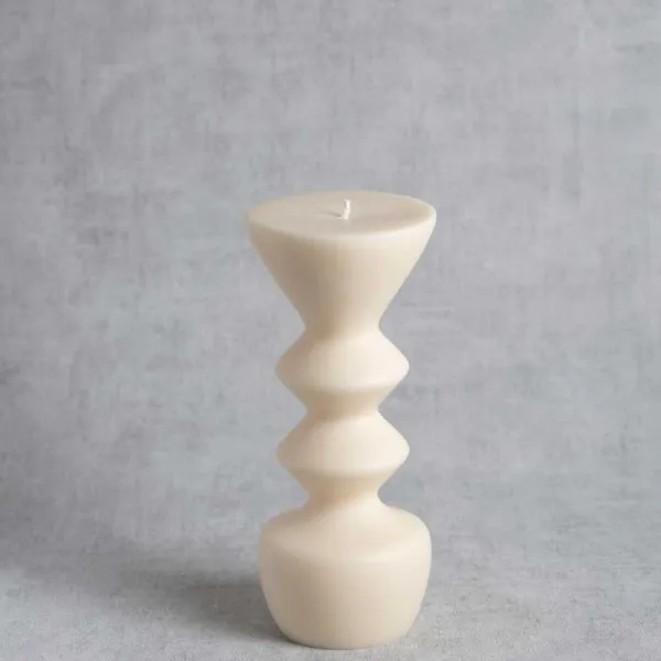 Bougie sculpturale Elénire en cire de colza naturelle, fabrication artisanale française