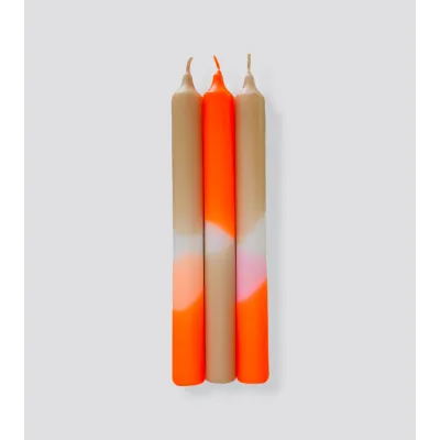 Bougies Dip Dye Papaya Sand – Un trio de bougies élégantes aux teintes de papaye et sable pour illuminer vos moments.